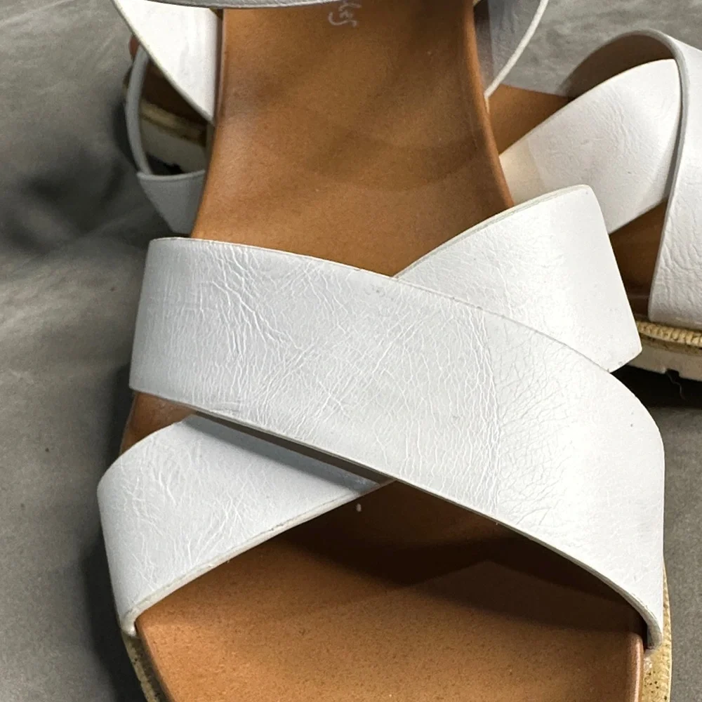 Maison Jules “Finley” White Women's Sandals Size 7